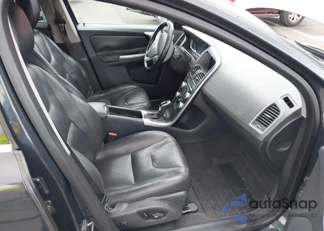 2015 Volvo Xc60 T5 Premier from USA, damaged, VIN YV440MDK7F2720362